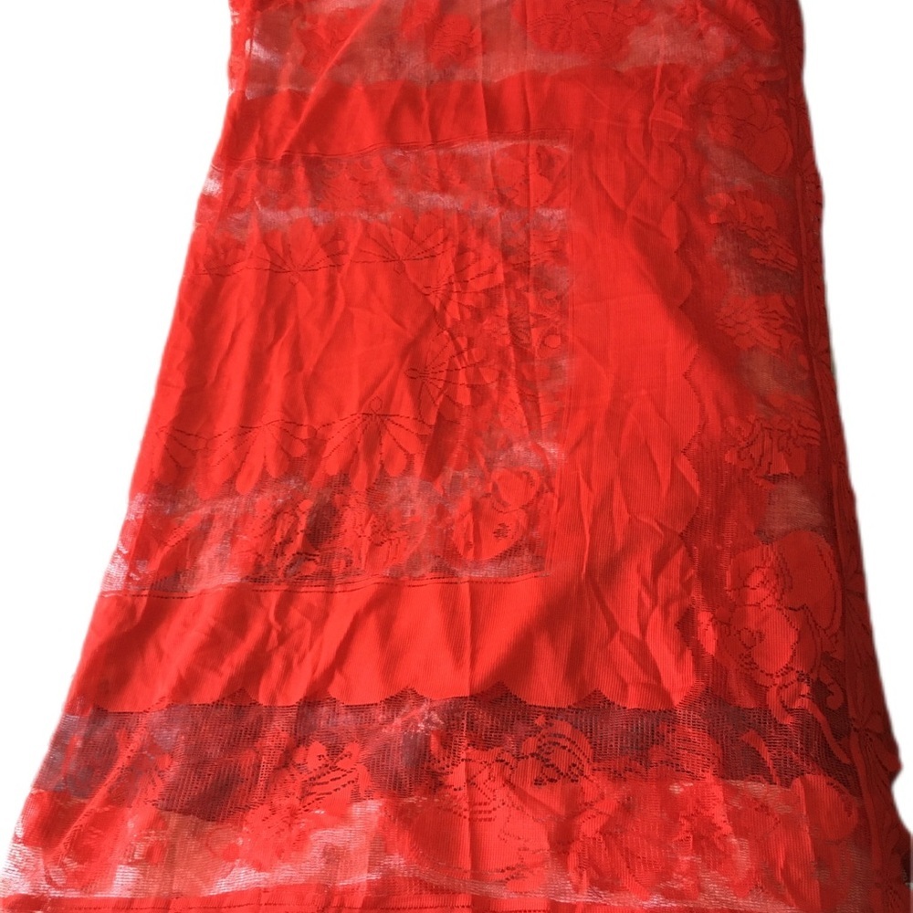 Elegant Red Lace Christmas Tablecloth